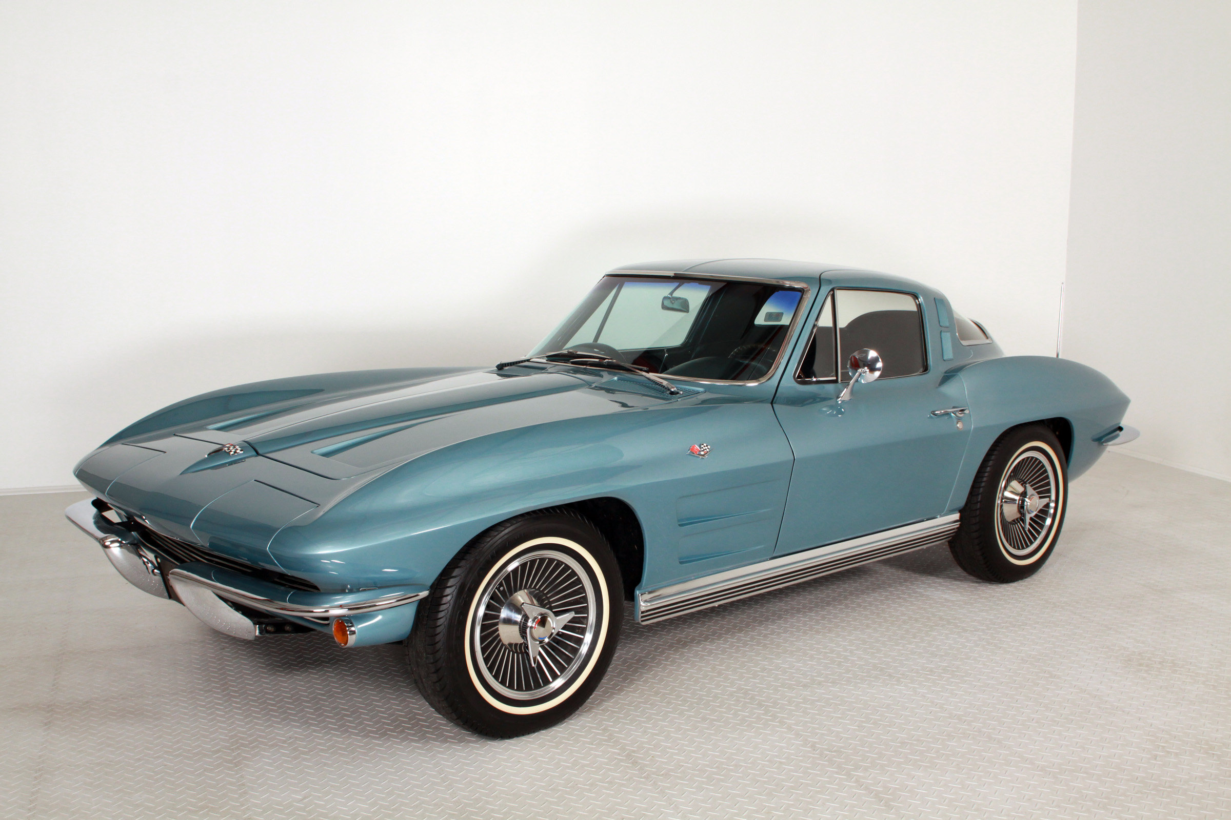 Chevrolet - Corvette C2 Sting Ray Coupe -Frame Off -Matching