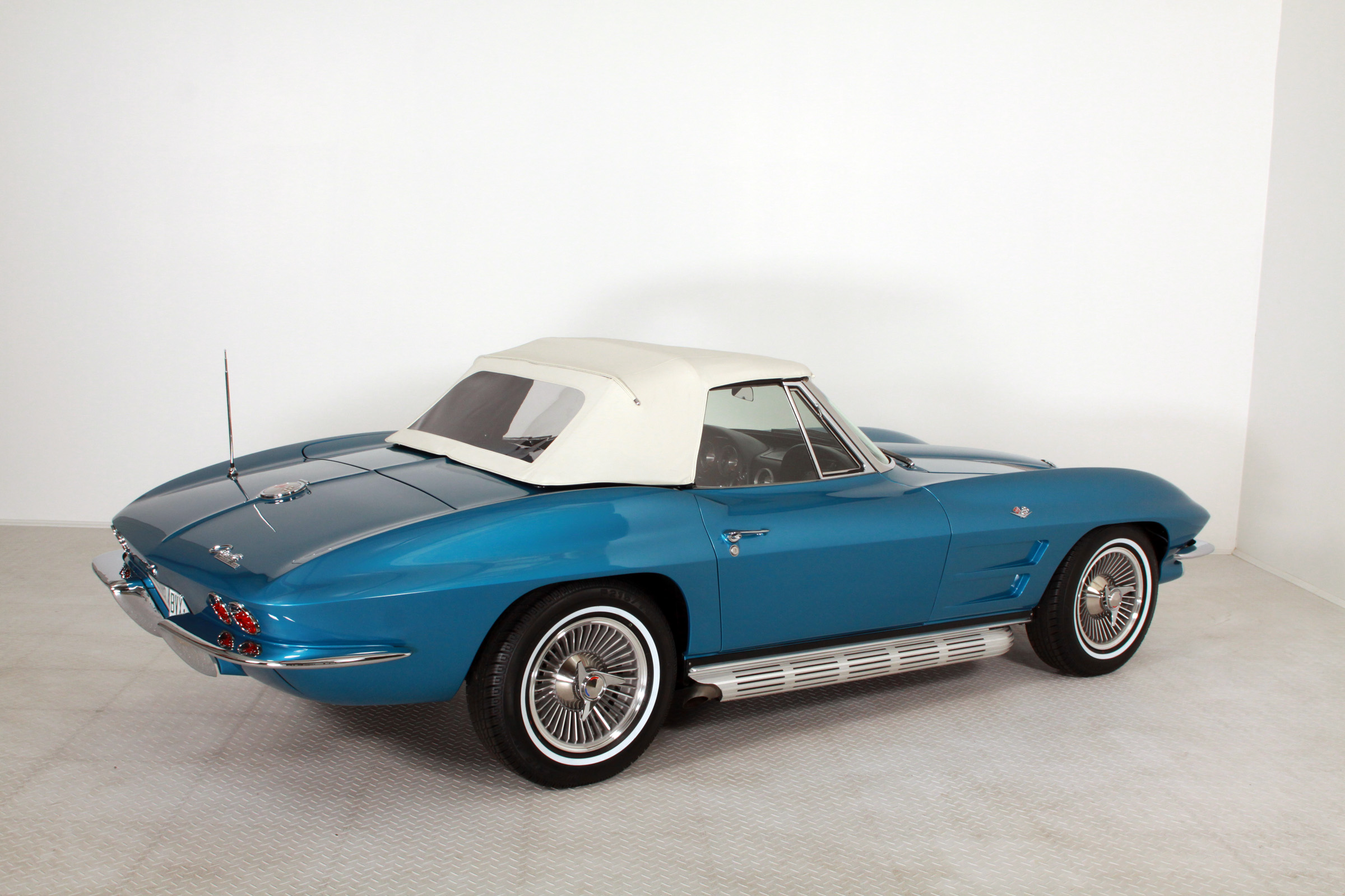 Chevrolet - Corvette C2 Sting Ray Convertible -Frame Off -Matching